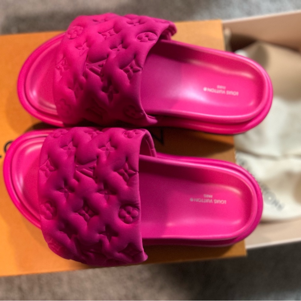 Pink LV Slides